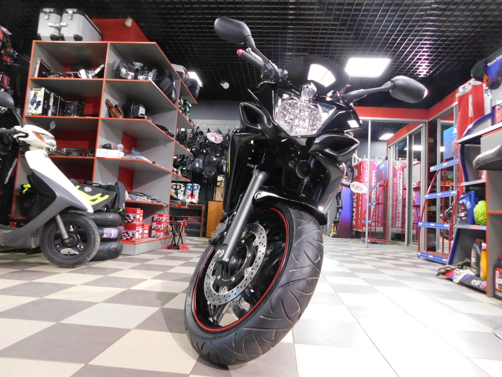 Yamaha FZ6R JYARJ18E7CA008729