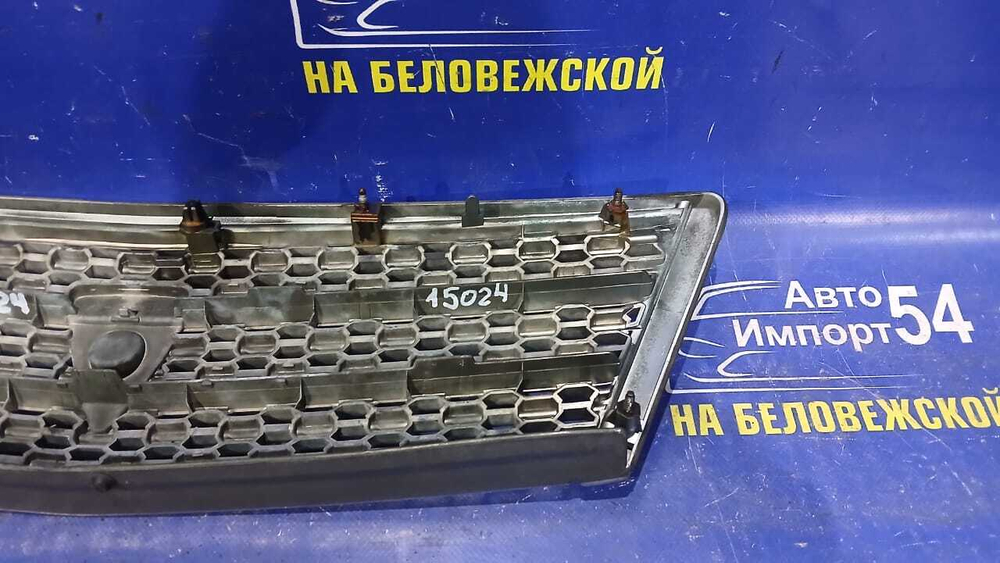 Решетка радиатора TOYOTA OPA 2000-2005