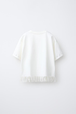 ZARA ФУТБОЛКА С БАХРОМОЙ И ЗАКЛЕПКАМИ, БЕЛЫЙ