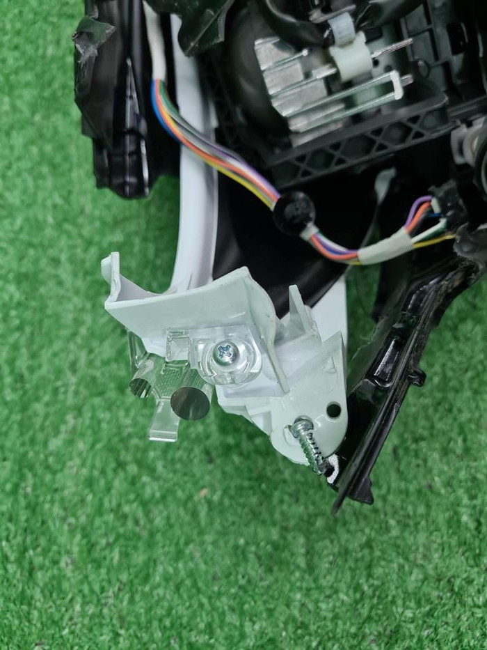 Битая Фара левая Toyota Camry xv80 (2023-н.в.) LED