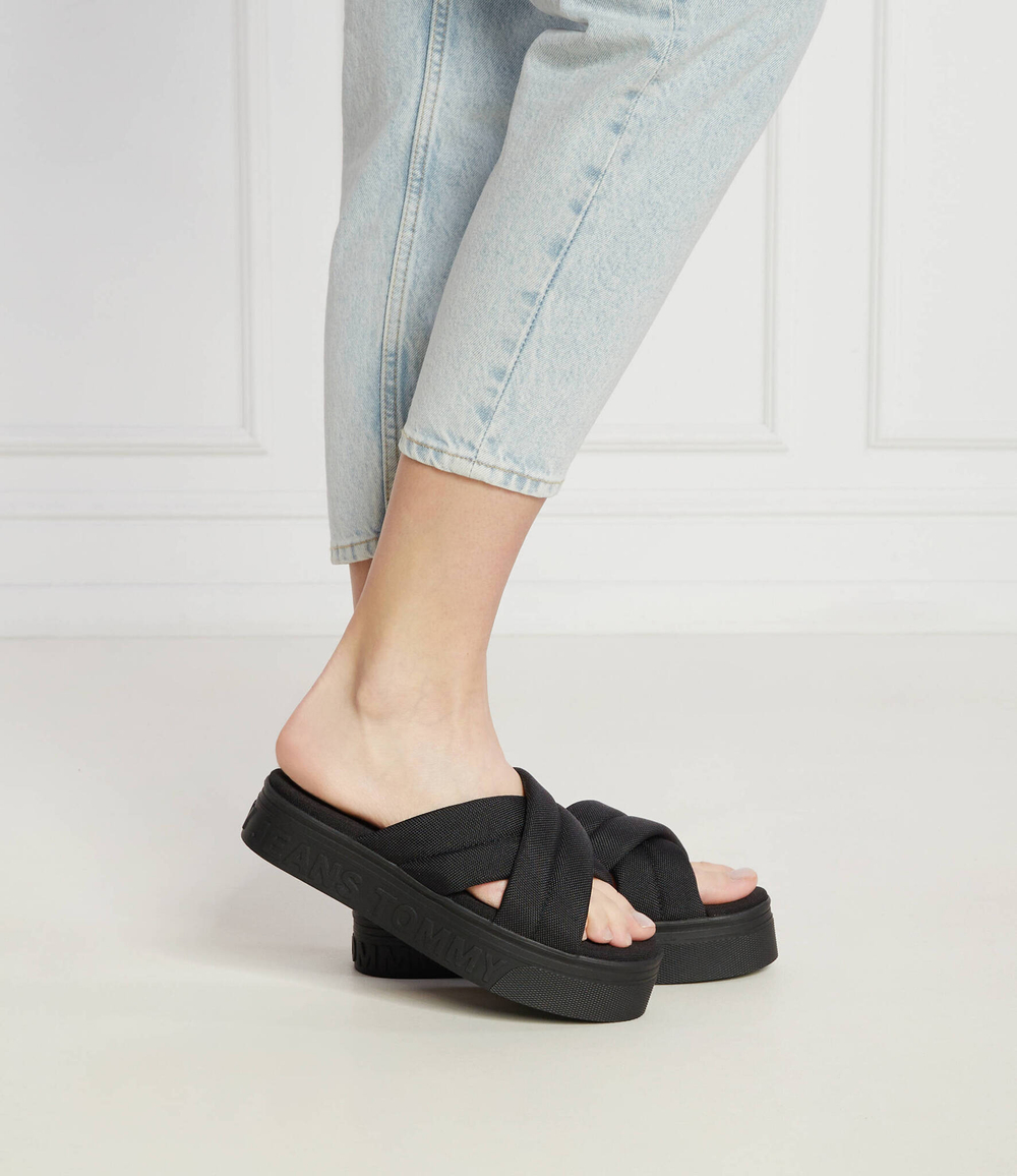 Шлепанцы Tommy Jeans - черный(EN0EN02465)