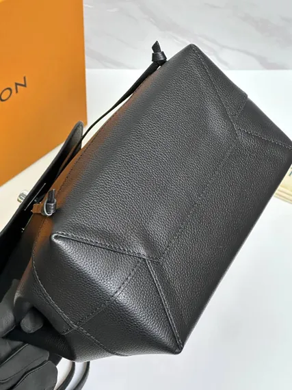 Рюкзак Louis Vuitton Lockme черный