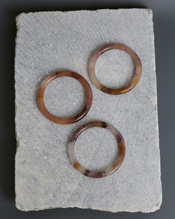 Браслет из кварца