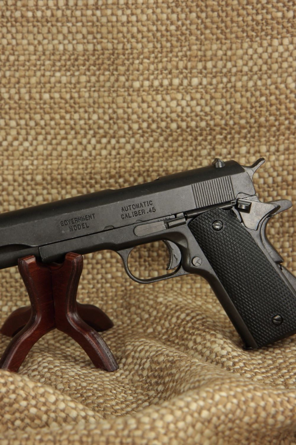 Denix Пистолет авт. "Кольт-45", 1911 г. в подарочном футляре