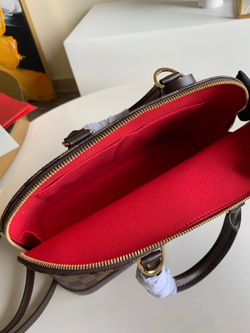 Louis Vuitton Alma PM