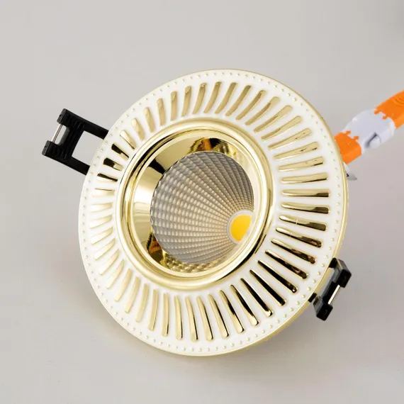 CLD042NW2 Дзета Белый+Золото Св-к Встр. 7W*3500K