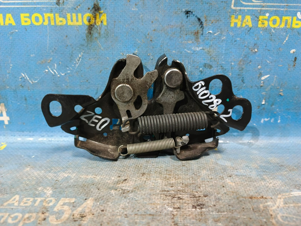 Замок капота NISSAN LEAF 2009-2017