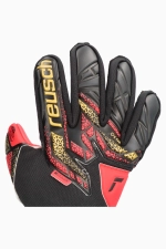 Вратарские перчатки Reusch Attrakt Silver