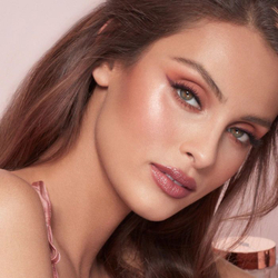 Charlotte Tilbury Beauty Highlighter Wand - Pillow Talk Original 12mL