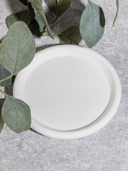 Богиня Гуань Инь на подставке круг