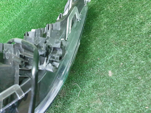 Фара правая Toyota RAV4 5 XA50 (2018-н.в.) LED