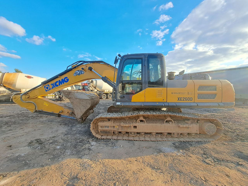 XCMG XE260 Экскаватор XE260D (Дизельный, 6,7 л, 204 л.с., АТ)