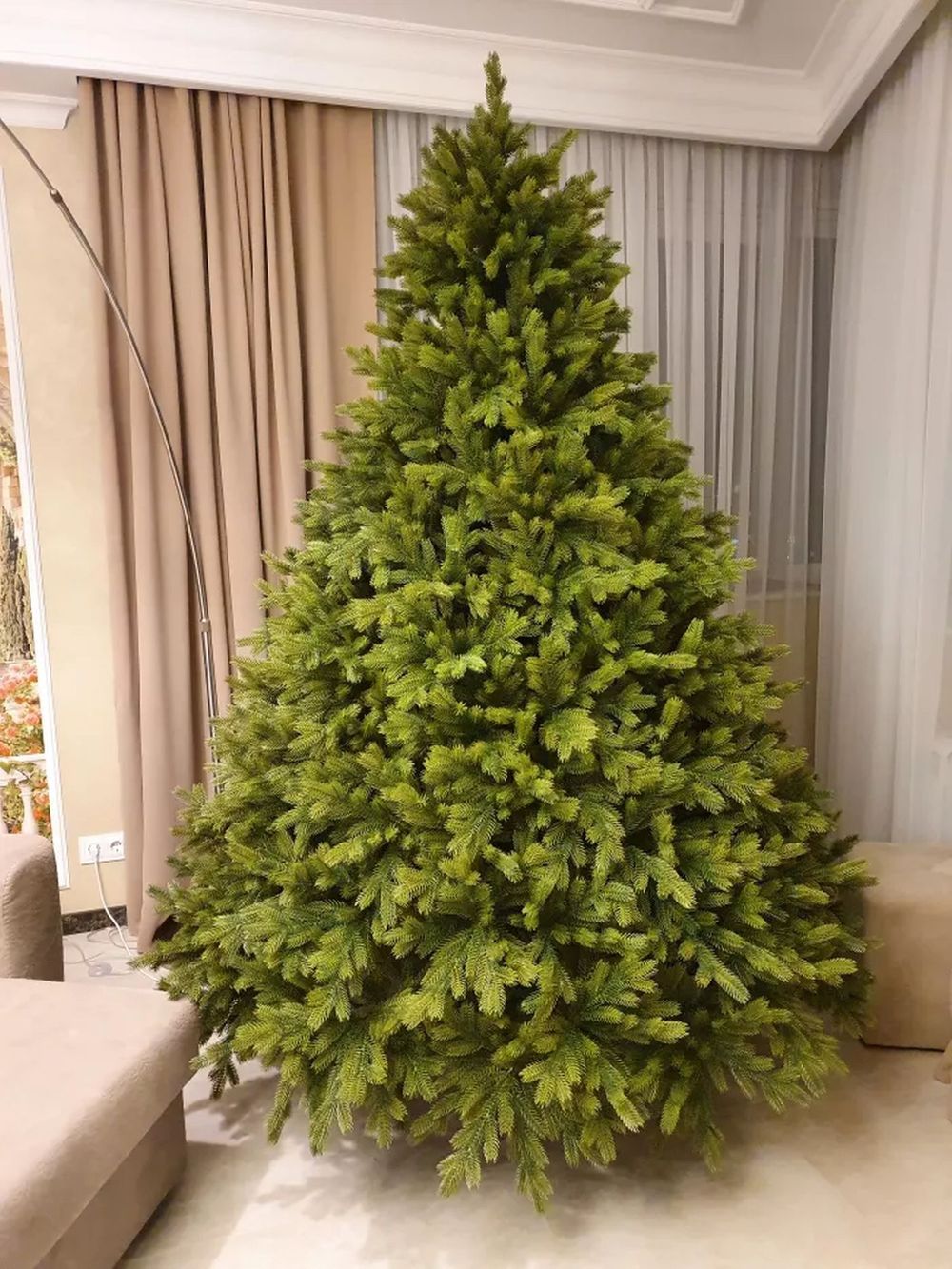 Ель искусственная «Эрмитажная» (Литая хвоя) 240 см / 2.4 м