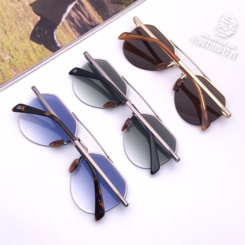 Солнечные очки David Beckham