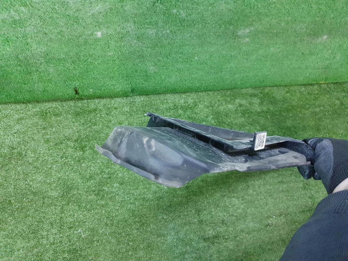 Воздуховод решетки радиатора Mercedes GLA H247 (2020-н.в.)