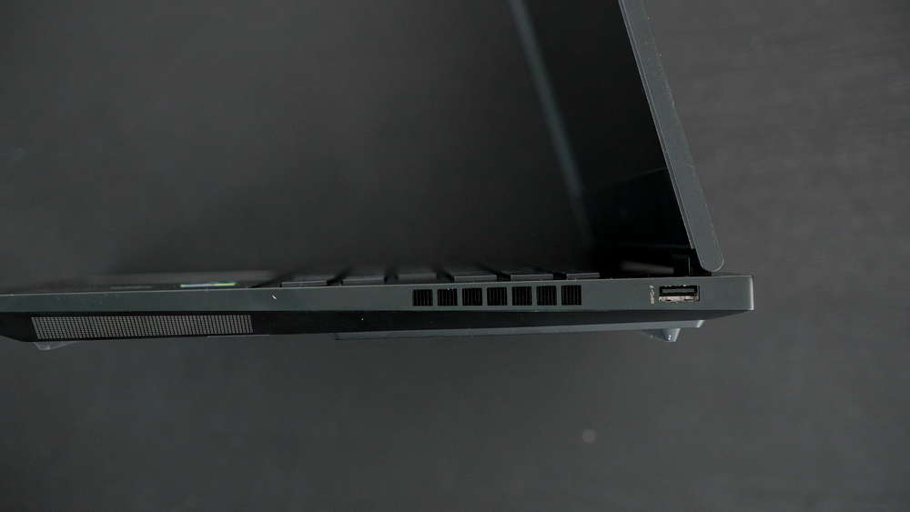 HP Omen 16 / RTX 4070 / i7-14650HX / 16.1 2560x1440 IPS 240 Hz