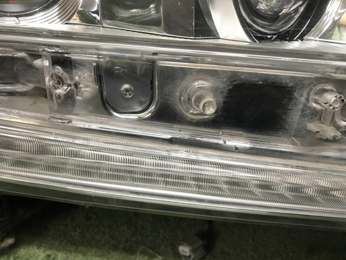 Битая Фара правая Land Cruiser 200 (15-21) LED