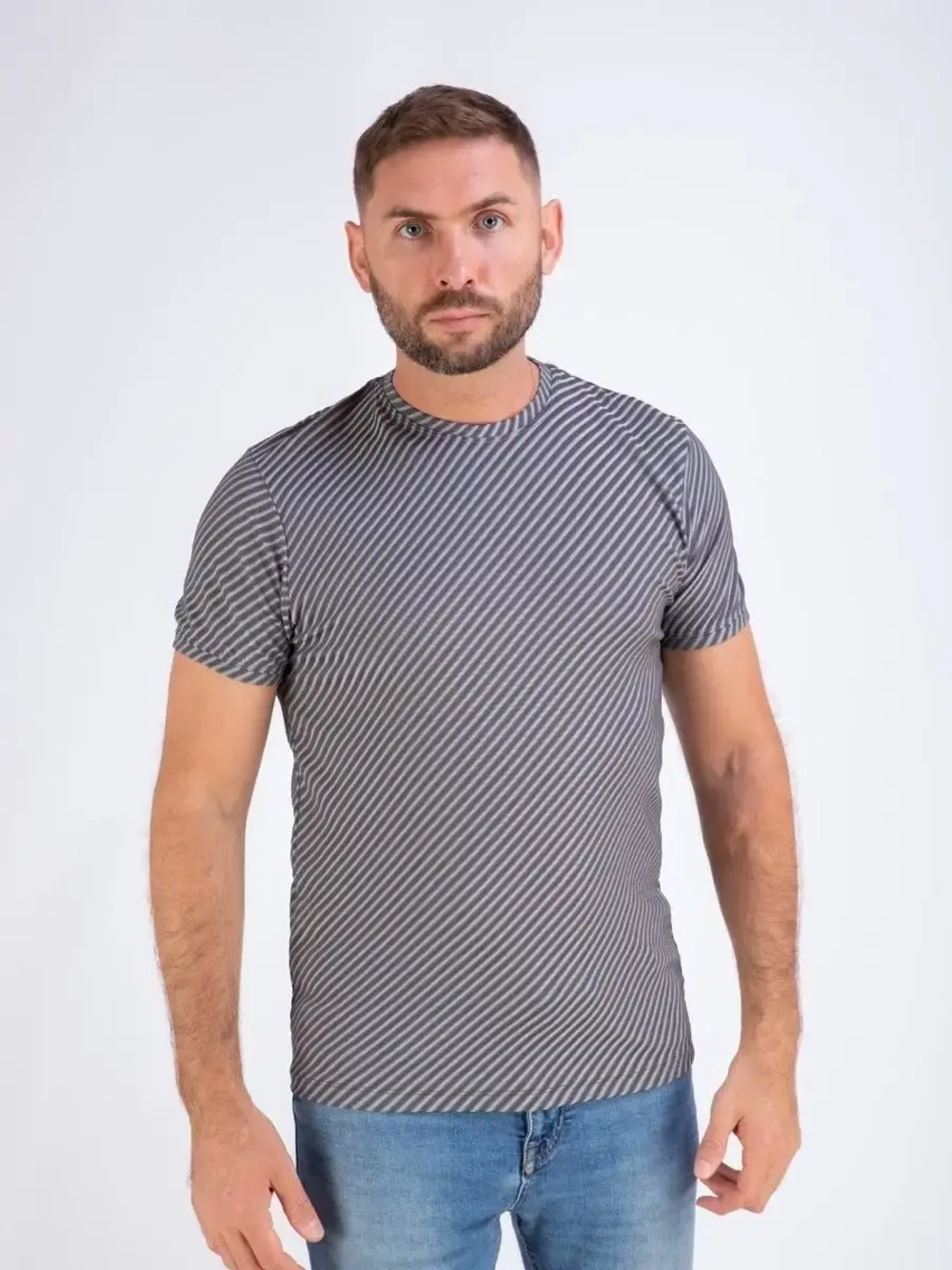 Футболка мужская однотонная базовая