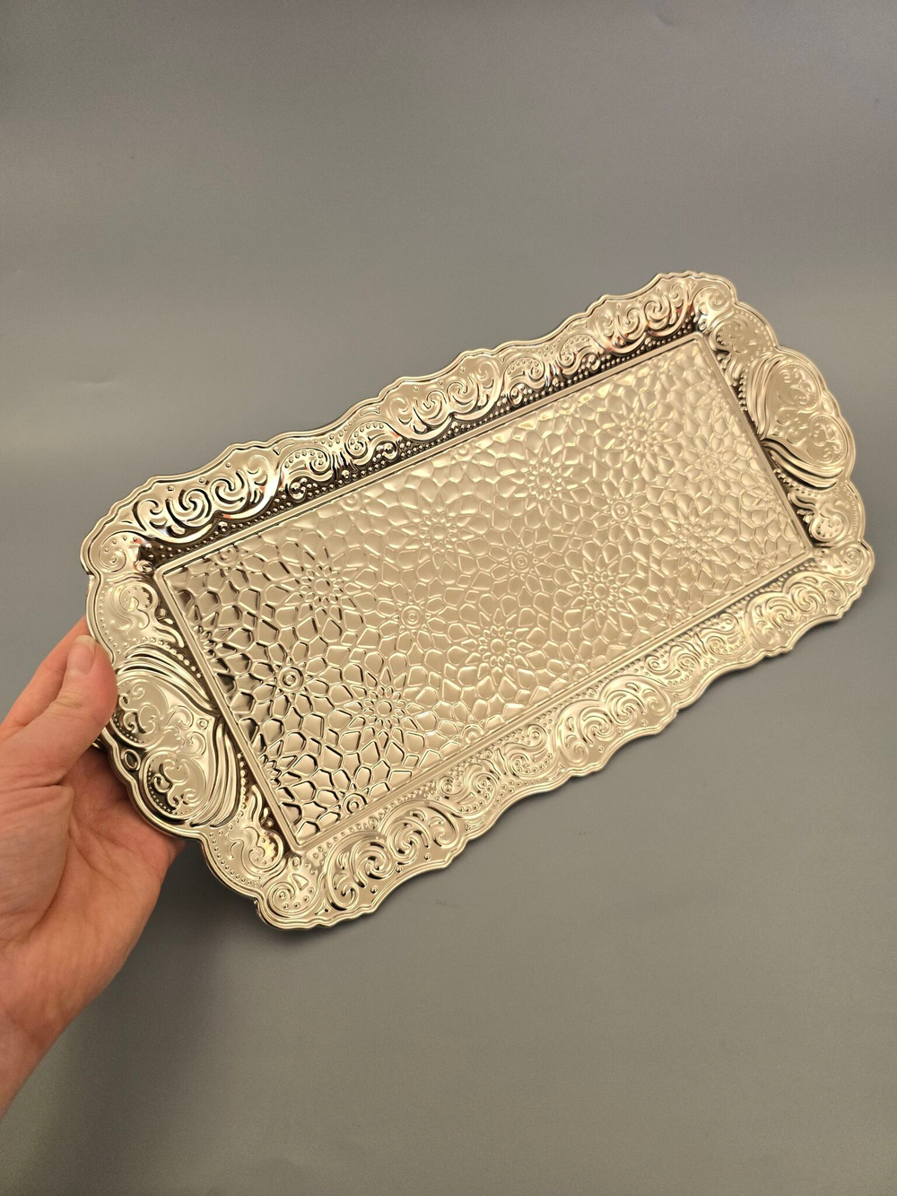 Поднос прямоугольный декоративный 35*18 "Цветок" металлический /ACAR. Турция (серебристый)