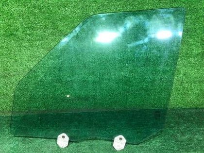 Стекло двери переднее левое Land-Rover Discovery 4 (2009-2016)