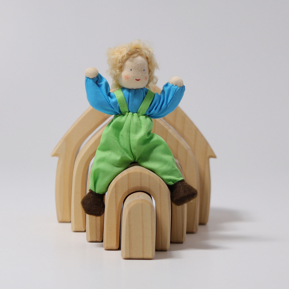 Вальдорфская кукла "Мальчик со светлыми волосами", 13 см