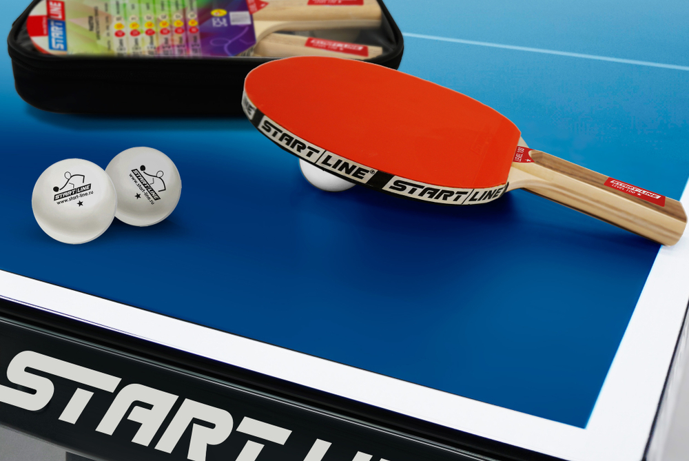 Набор 4 р-ки Level 100, 6 мячей Club Select, сетка с креплением