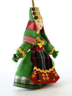 Кукла-подвеска в удмуртском женском костюме