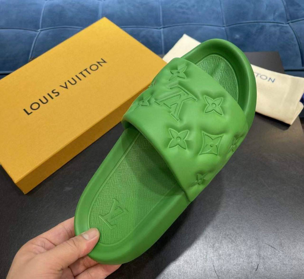 Шлепанцы Louis Vuitton