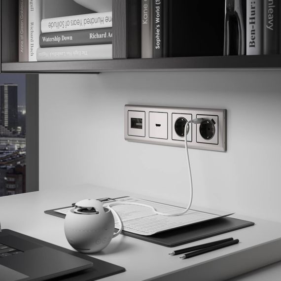 Розетка с заземлением Werkel глянцевый никель W1171002 4690389157950