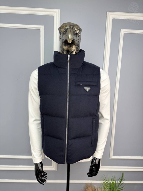 Пуховый жилет Prada