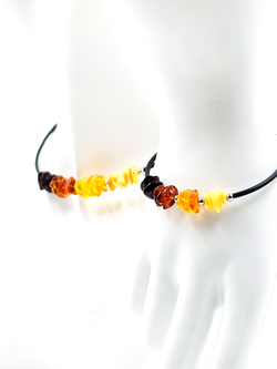 Комплект из чокера и браслета. Натуральный цельный янтарь