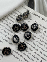 Пуговицы Ди. серебристые лого черная эмаль