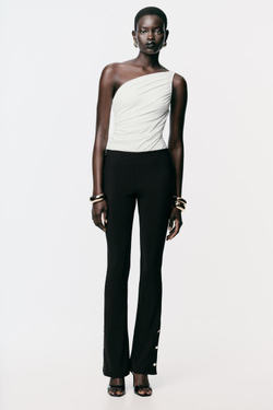 ZARA БОДИ АСИММЕТРИЧНОГО КРОЯ СО СБОРКАМИ, ЖЕЛТОВАТО-БЕЛЫЙ