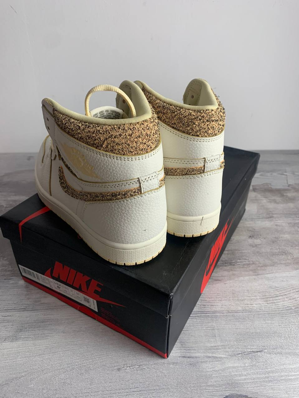 Кроссовки  Air Jordan 1 Retro High OG Craft