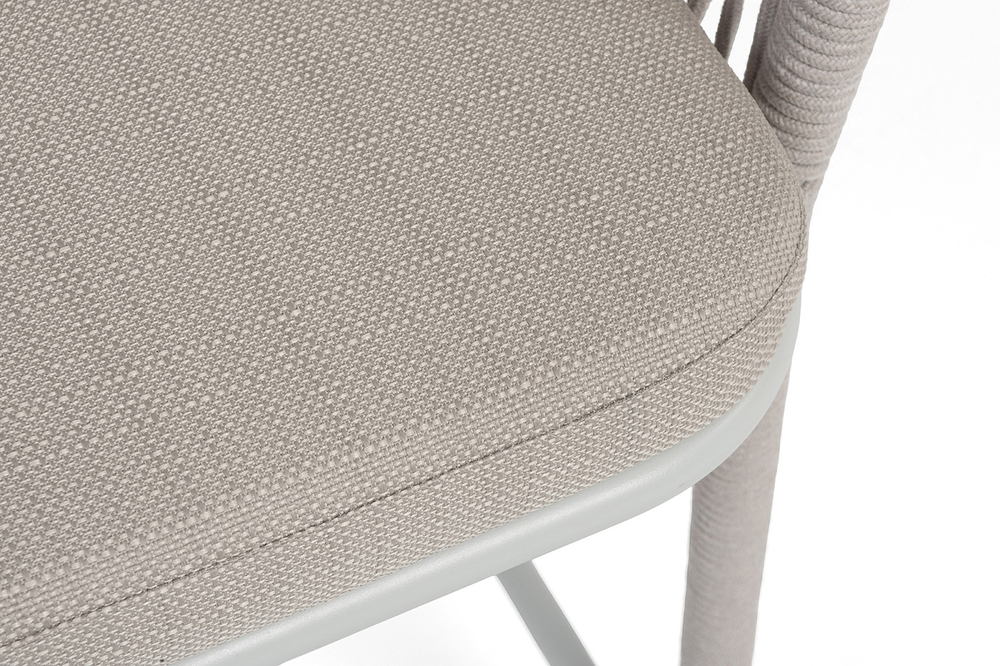 "Марсель" стул полубарный плетеный из роупа, каркас из стали светло-серый (RAL7035) муар, роуп бежевый круглый, ткань Mossle бежевая, пос.H65