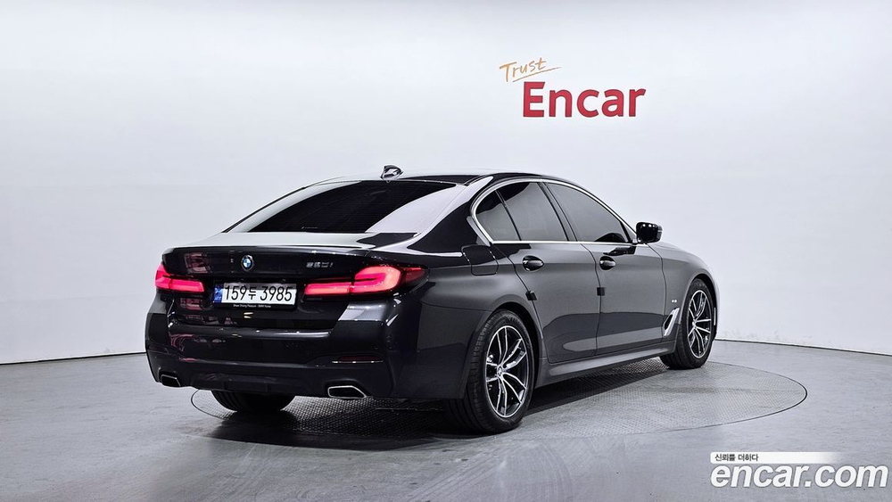 BMW 5 Series (G30) 520i M Sports (02.2023)