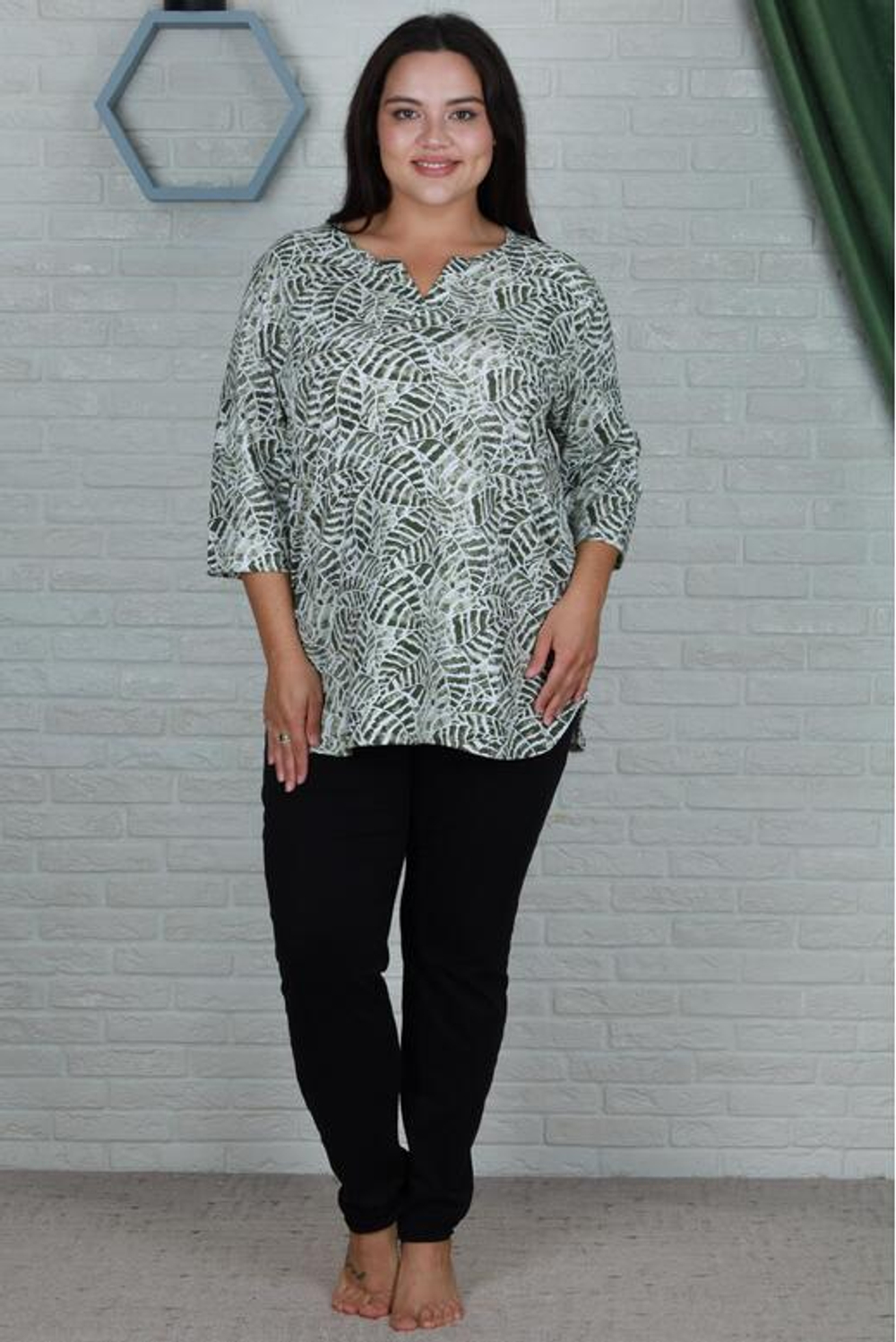 2540-8 Футболка женская (56-58)