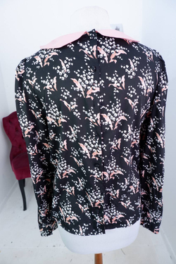 Блузка New Look для стиля и легкости, маркировка 12, визуально на 50 размер