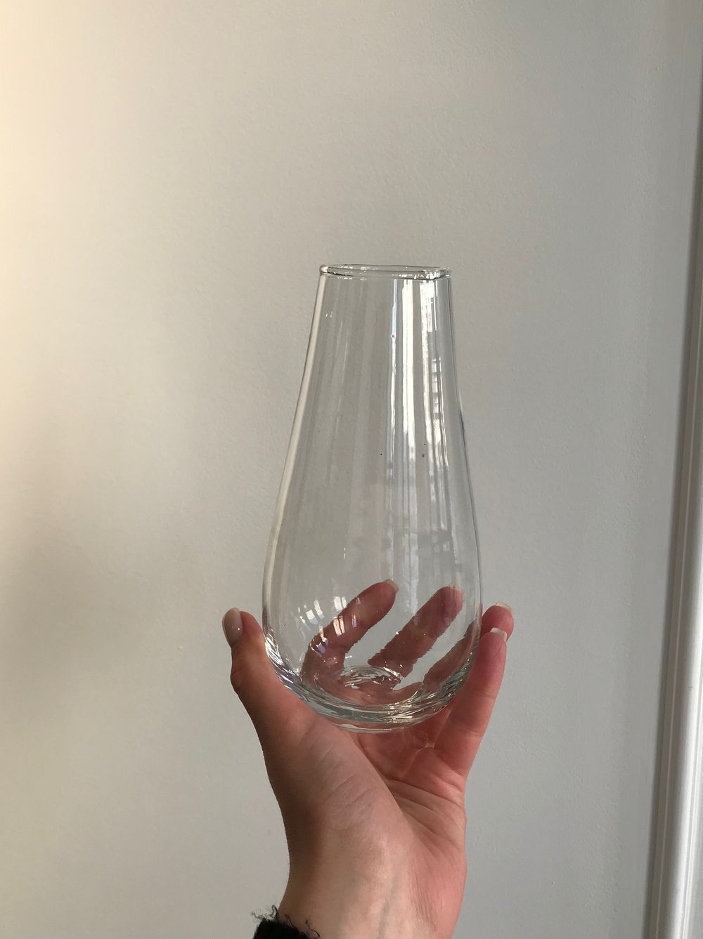 Стеклянная прозрачная ваза 18 см