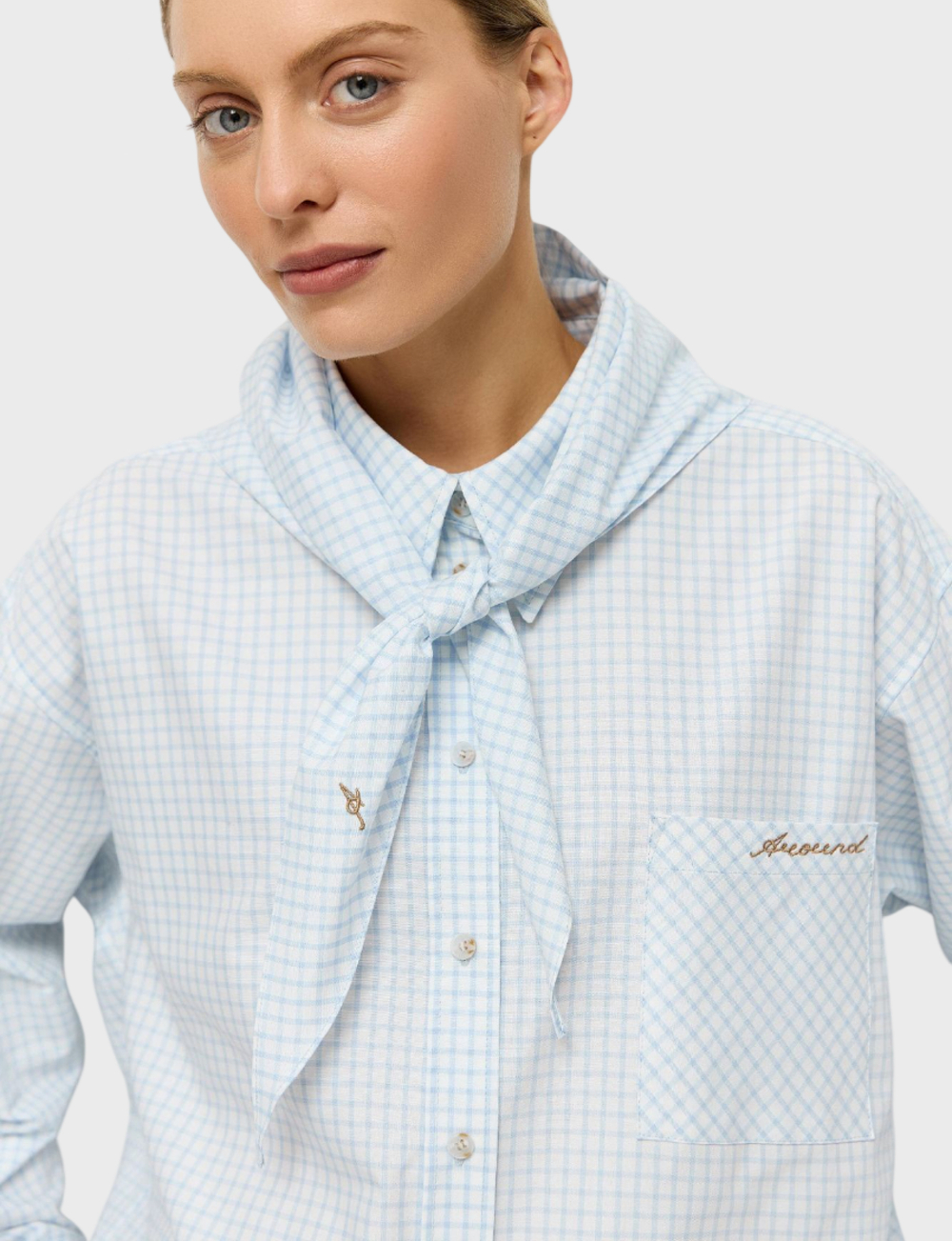 Косынка к рубашке AROUND