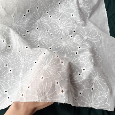 Шитье крупные ромашки