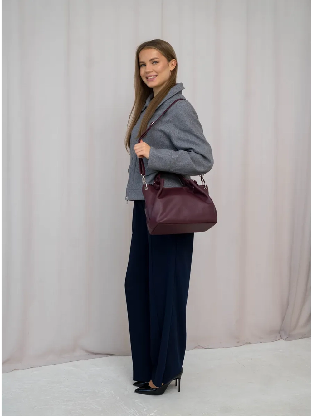 Сумка через плечо средняя тоут классическая