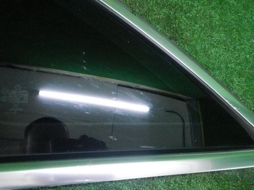 Форточка задняя левая Mercedes GLC X253 (15-22)