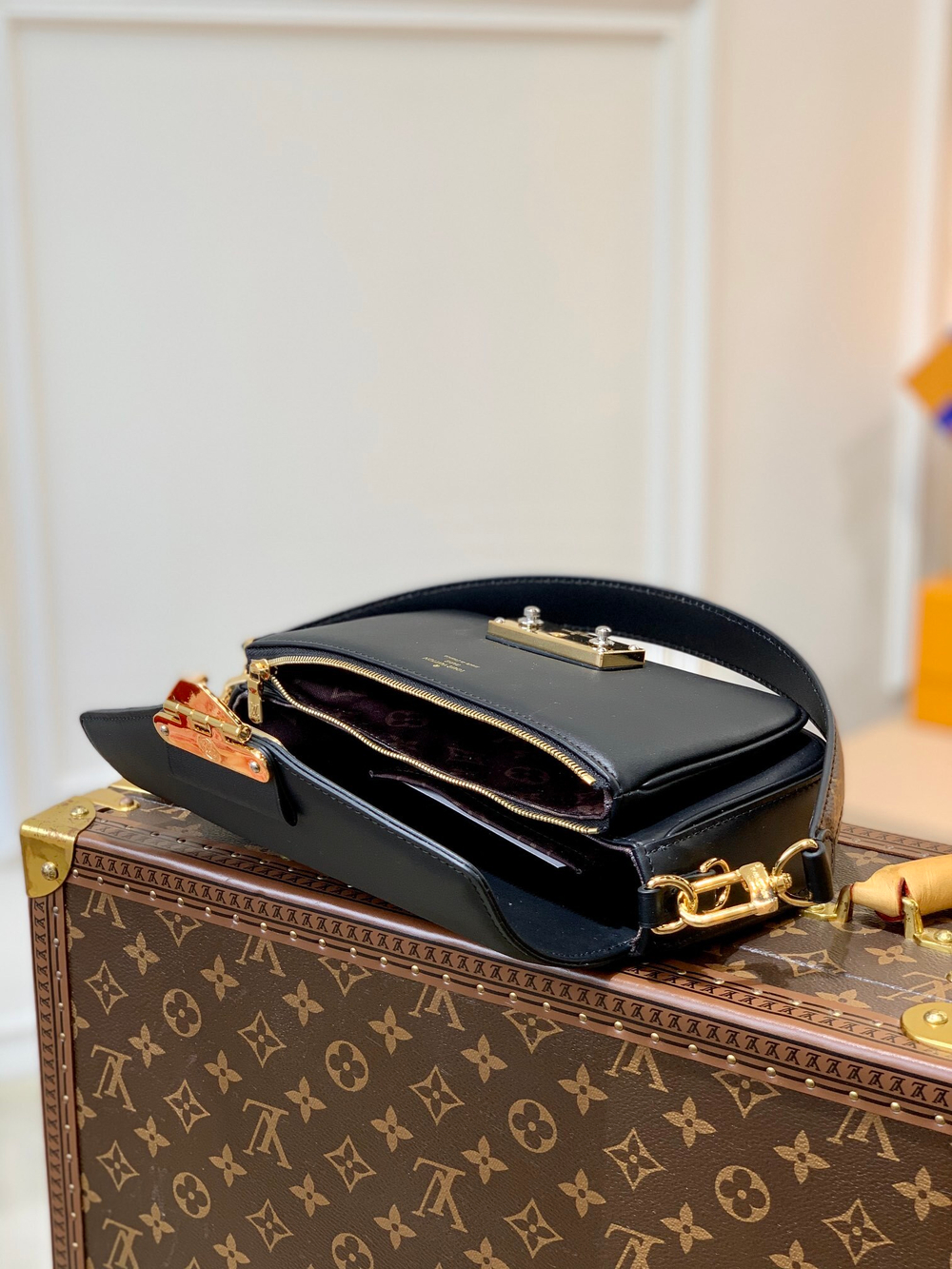Louis Vuitton Swing Bag
