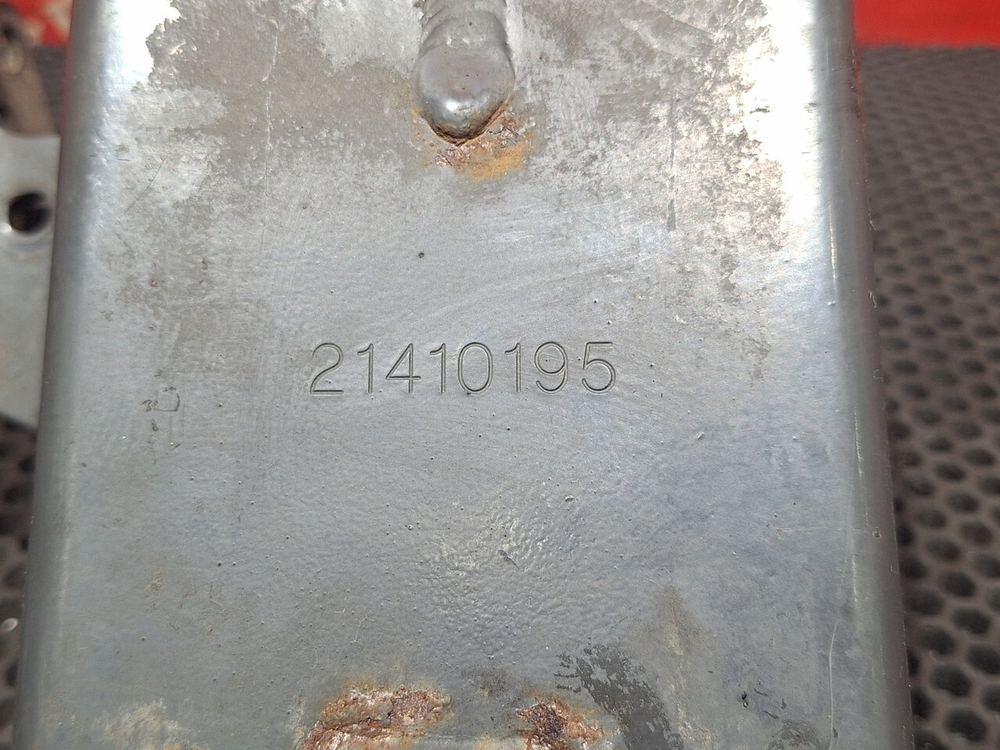 Кронштейн бачка ГУРа