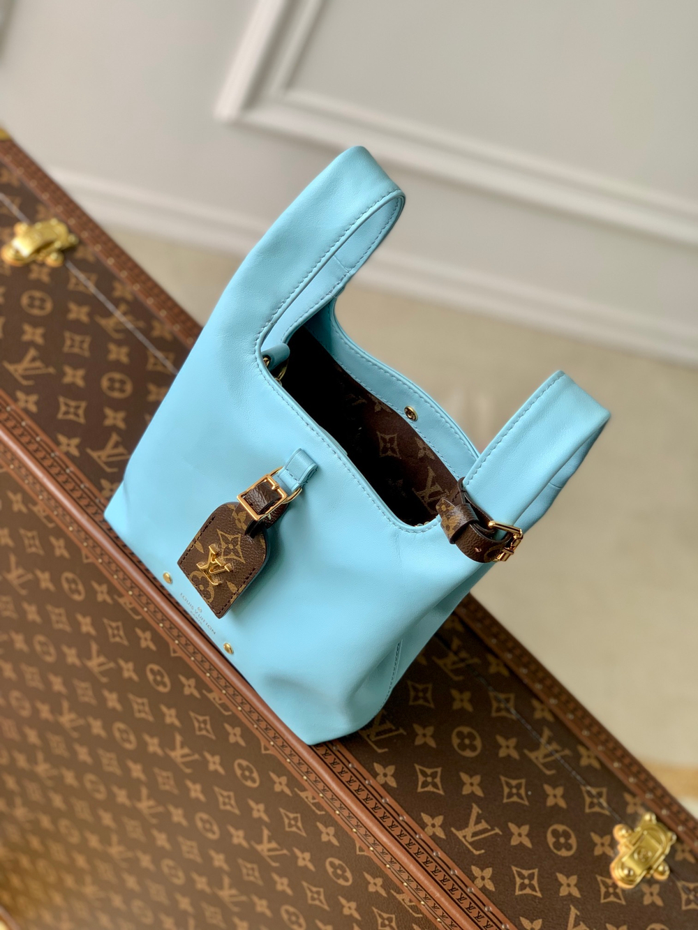 Louis Vuitton Atlantis BB