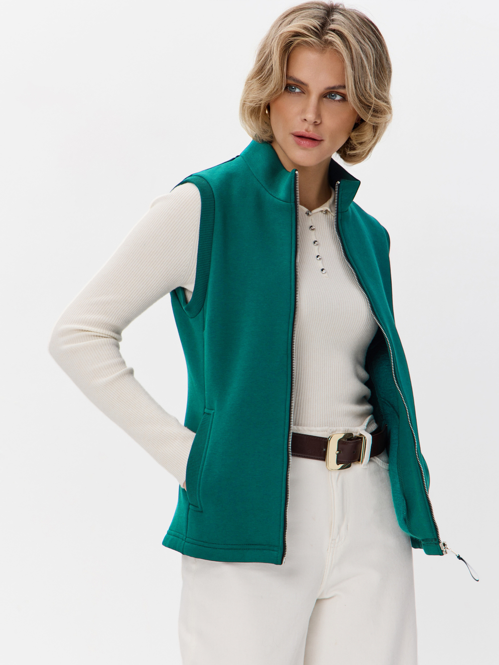 Жилет с начесом на молнии