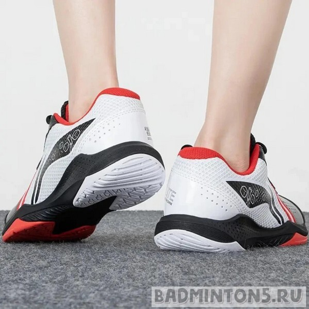 Кроссовки для бадминтона  LI-NING AYTS020-2