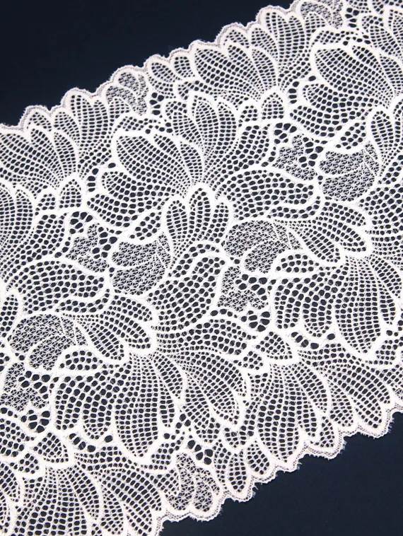 03-269 Кружево эластичное 23 см, телесный 126