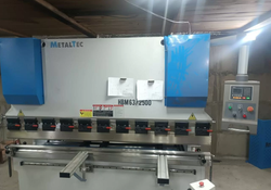 MetalTec HBM 40/2500 (Е22, инвертор заднего упора) листогибочный гидравлический пресс